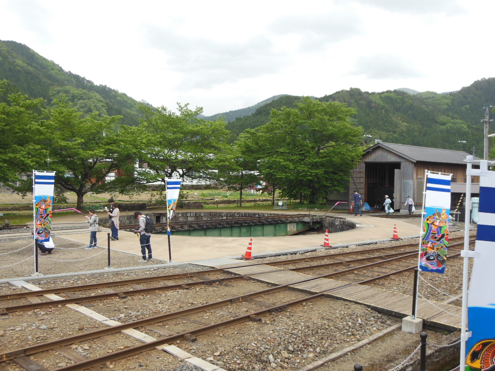 防草土による鳥取県若桜鉄道 若桜駅転車台の雑草対策 施工事例