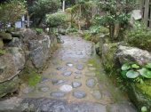 スーパーガンコマサ,ガンコマサ,雑草対策,土舗装,真砂土,YBK工業,防草,舗装,遊歩道,文化財,公園,亀山社中,亀山社中記念館,